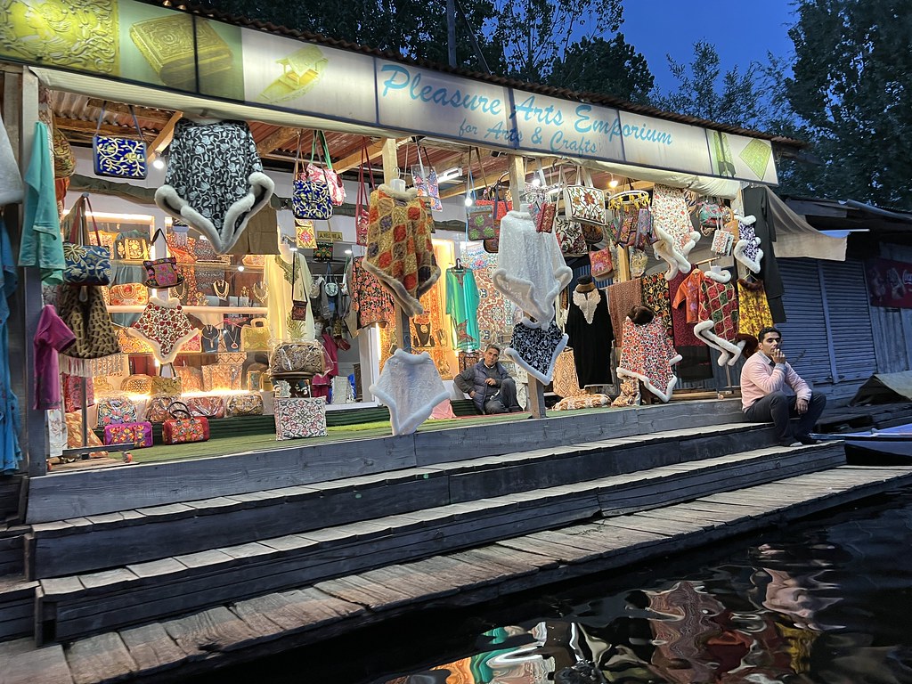 Exciting boat shopping in kashmir